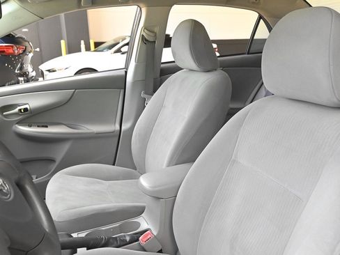 Used 2010 Toyota Corolla LE image 11