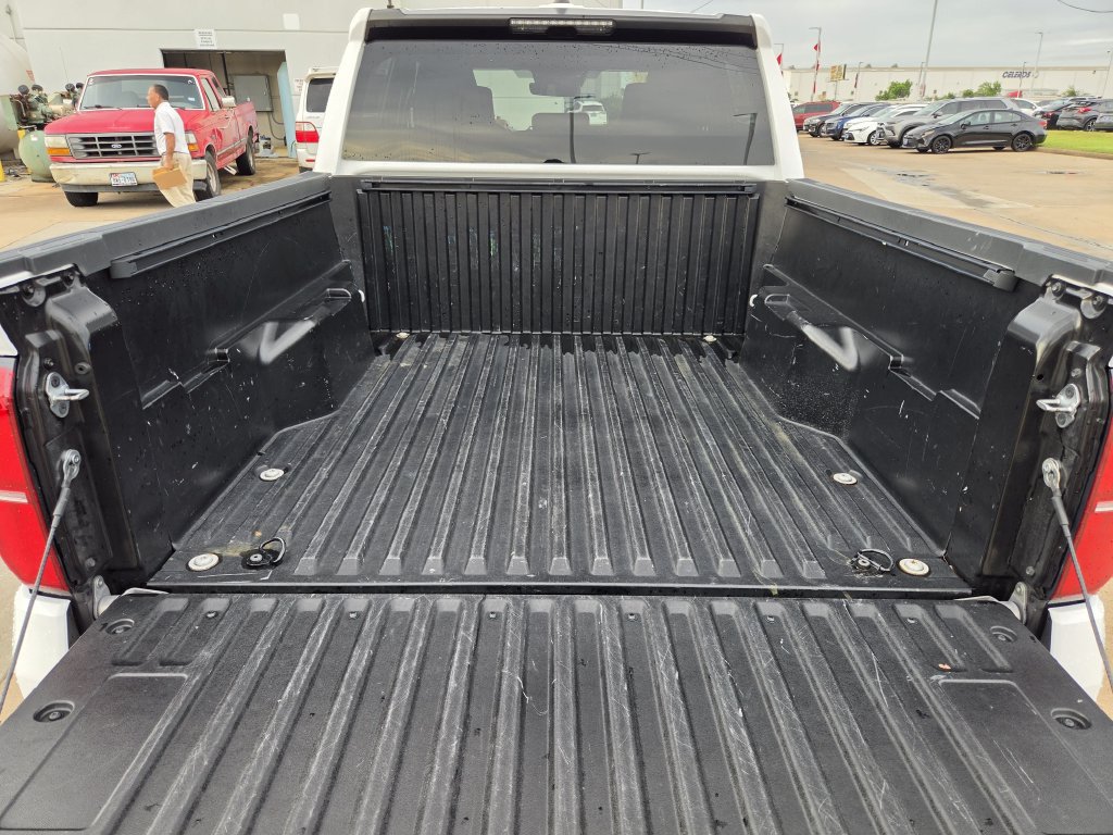 Used 2024 Toyota Tacoma SR5 AWD/4WD image 28
