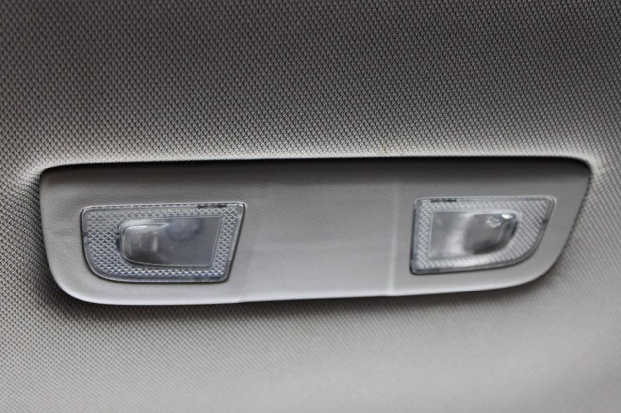 Used 2019 Chevrolet Traverse RS FWD image 47