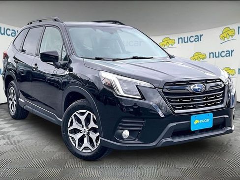 Used 2022 Subaru Forester Premium AWD/4WD image 1