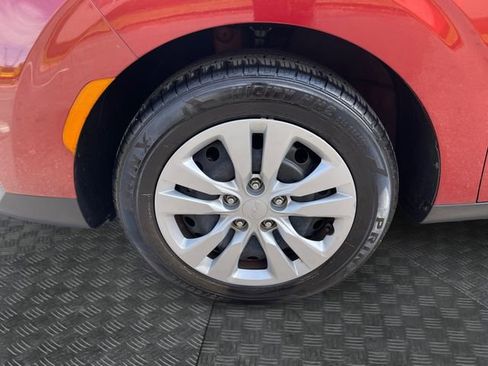 Used 2022 Kia Soul LX FWD image 32