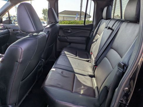 Used 2017 Honda Ridgeline Black Edition image 12