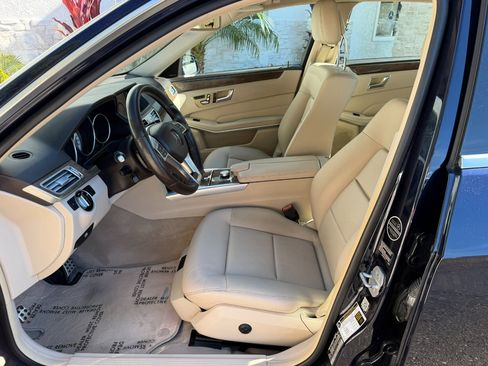 Used 2014 Mercedes-Benz E 350 4MATIC Sedan image 24