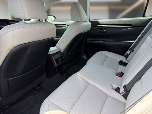 Used 2017 Lexus ES 350 w/ Accessory Package 2 FWD image 13