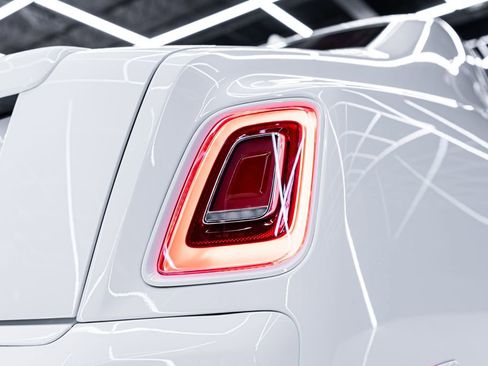 Used 2026 Rolls-Royce Phantom Sedan image 40