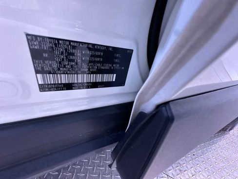 Used 2022 Toyota RAV4 Limited image 43