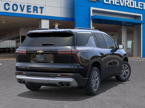 New 2026 Chevrolet Traverse LT w/ Driver Confidence Package image 4