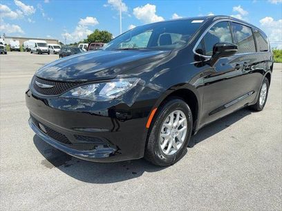 New 2025 Chrysler Voyager LX