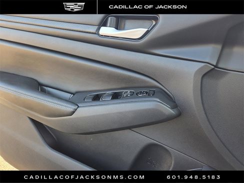 Used 2025 Nissan Altima 2.5 SV image 15