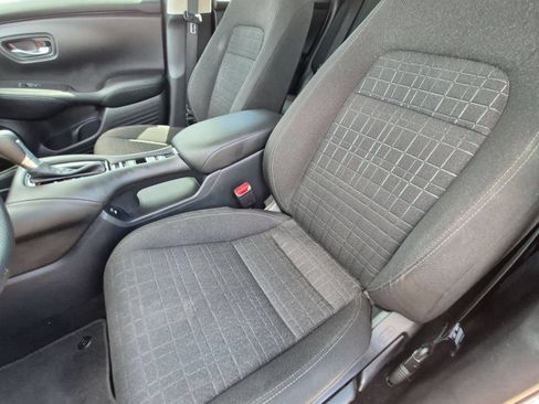 Used 2024 Honda HR-V LX image 23