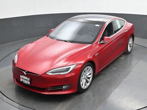 Used 2017 Tesla Model S AWD image 41