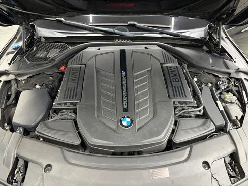 Used 2018 BMW M760i xDrive AWD/4WD image 20