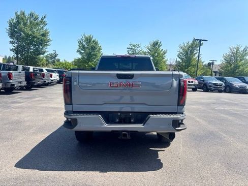 Used 2024 GMC Sierra 3500 AT4 w/ AT4 Premium Plus Package AWD/4WD image 7