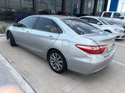 Used 2015 Toyota Camry XLE FWD image 4