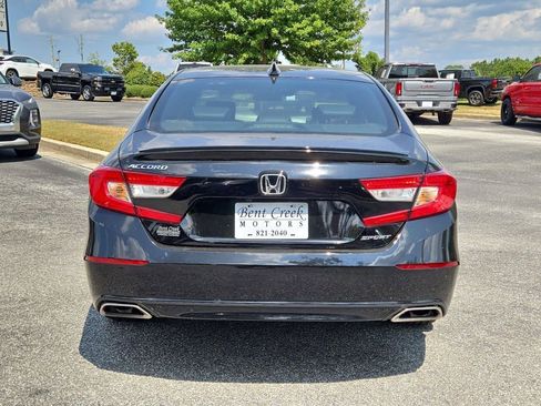 Used 2022 Honda Accord Sport image 7