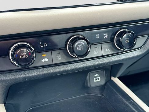Certified 2023 Honda HR-V LX image 19