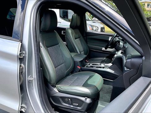 Used 2022 Ford Explorer Timberline AWD/4WD image 7