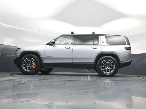 Used 2023 Rivian R1S Adventure Quad AWD/4WD image 8