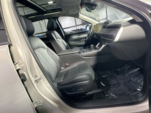 Used 2024 MAZDA CX-90 Plug-In Hybrid w/ Premium Pkg image 34