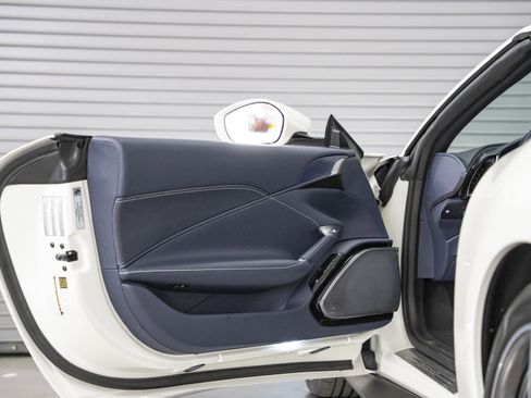 Used 2025 Ferrari Roma Spider image 22