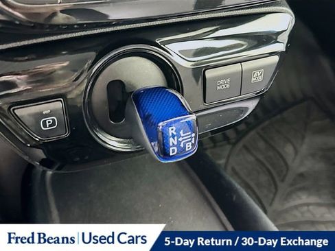 Used 2019 Toyota Prius LE image 17