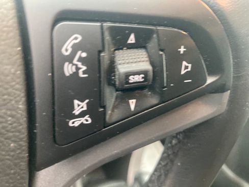 Used 2019 Chevrolet Trax LT w/ LT Convenience Package image 37