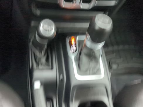 Used 2021 Jeep Wrangler Unlimited Sahara AWD/4WD image 22
