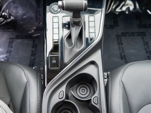 Certified 2024 Kia Niro EX Touring FWD image 25