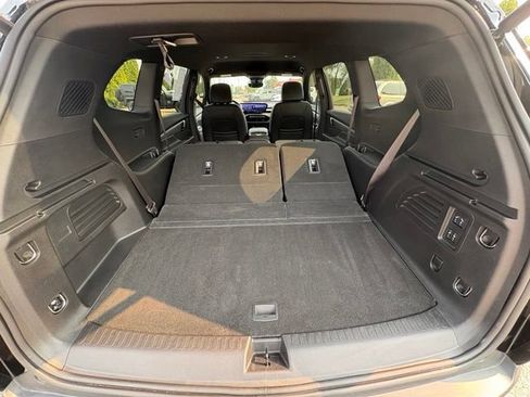 Used 2026 Buick Enclave Preferred w/ Power Package AWD/4WD image 28