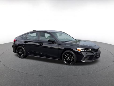 Used 2024 Honda Civic Sport image 2