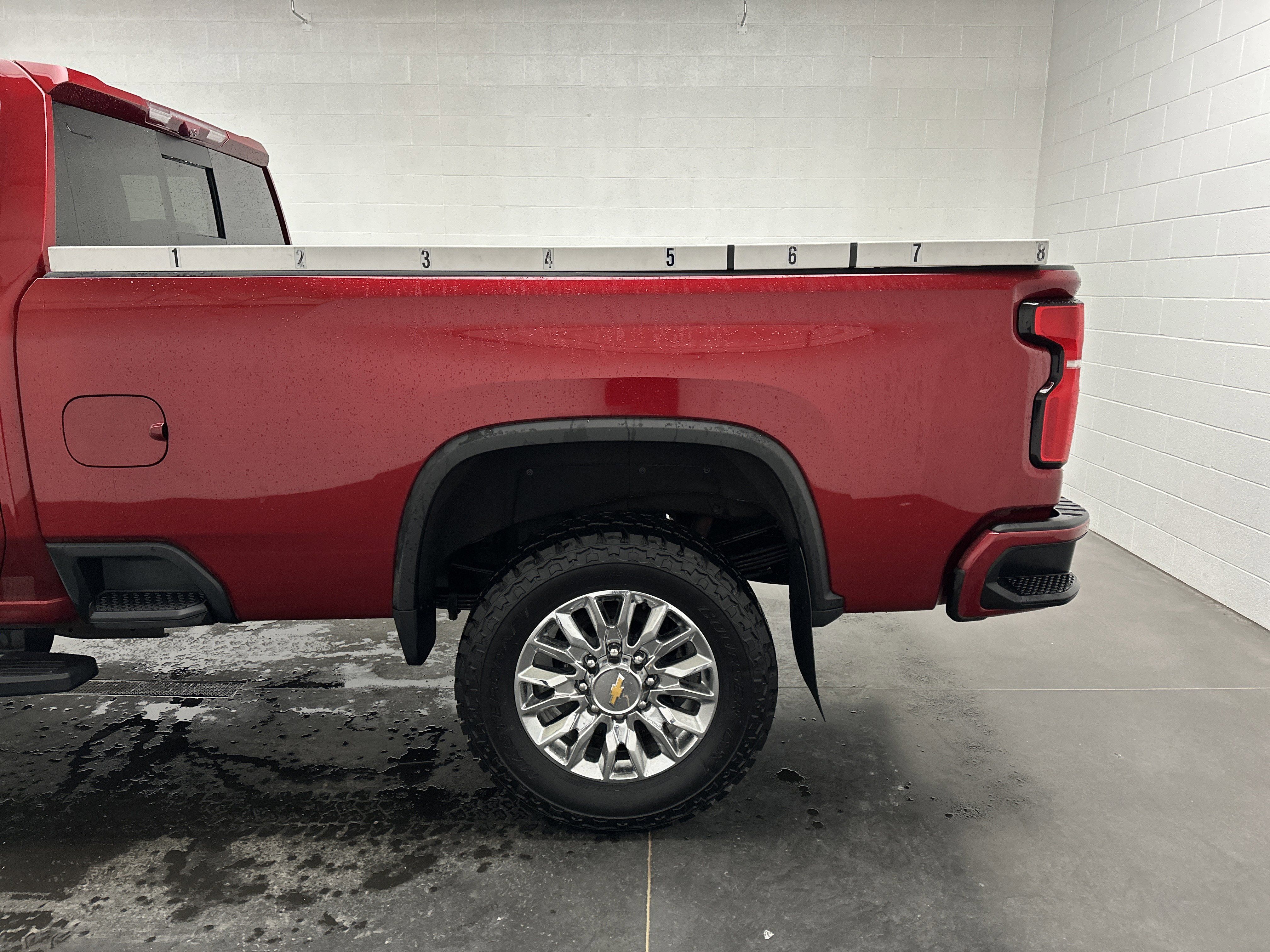 Used 2024 Chevrolet Silverado 3500 High Country w/ High Country Premium Package AWD/4WD image 8