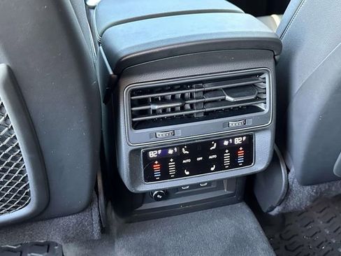 Used 2023 Audi Q8 Premium Plus w/ Premium Plus Package image 16