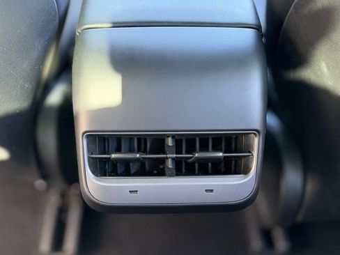 Used 2022 Tesla Model 3 Long Range image 49