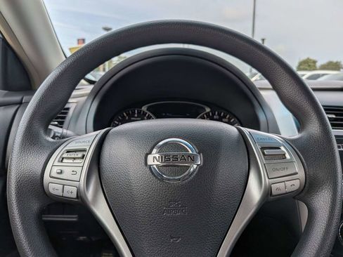 Used 2013 Nissan Altima 2.5 S FWD image 23
