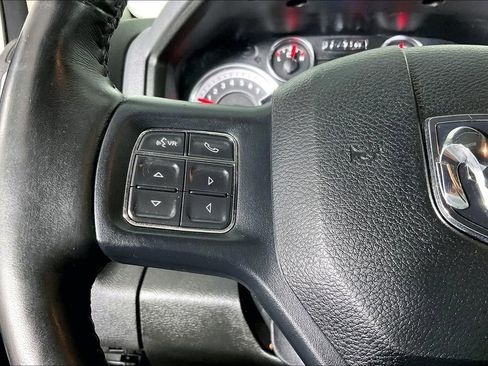 Used 2019 RAM 1500 Big Horn image 25