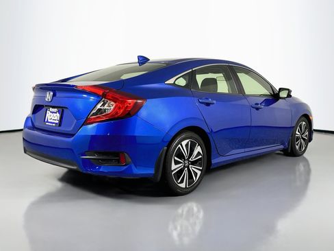 Certified 2018 Honda Civic EX-T image 5