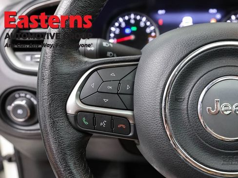 Used 2022 Jeep Renegade Limited w/ Sun, Sound & Wheels Group AWD/4WD image 15