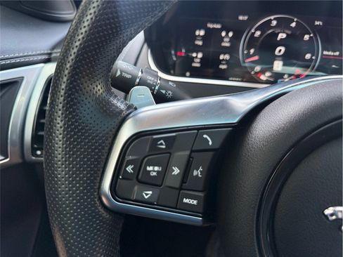 Used 2021 Jaguar F-TYPE R AWD/4WD image 26