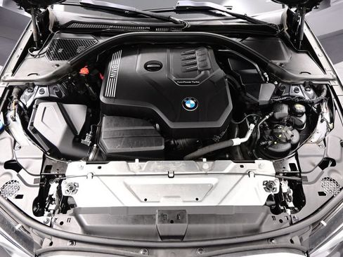 Used 2019 BMW 330i Sedan w/ Convenience Package RWD image 32