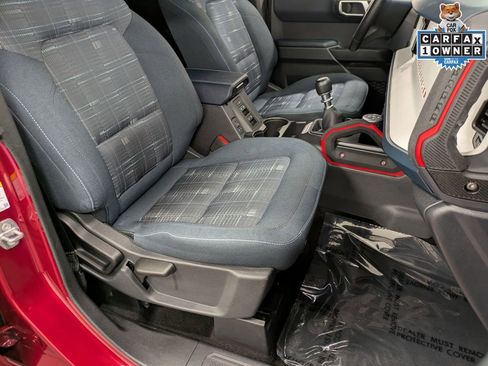 Used 2025 Ford Bronco Heritage Edition AWD/4WD image 30