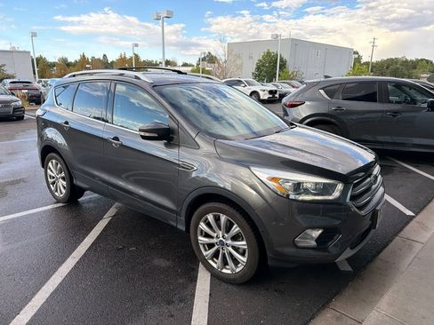 Used 2017 Ford Escape Titanium w/ Equipment Group 301A AWD/4WD image 2