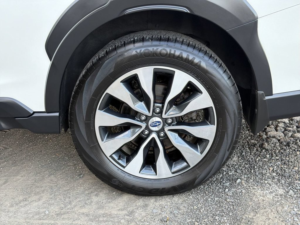 Certified 2023 Subaru Outback Touring XT AWD/4WD image 11