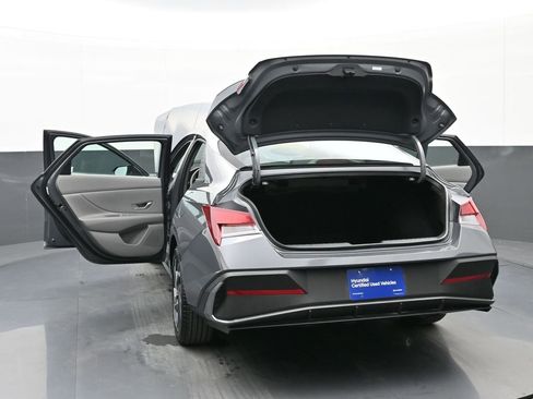 Certified 2025 Hyundai Elantra Sport image 58