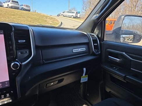 Used 2025 RAM 2500 Lone Star image 25