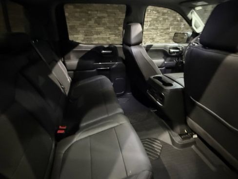 Used 2022 Chevrolet Silverado 1500 LTZ image 32