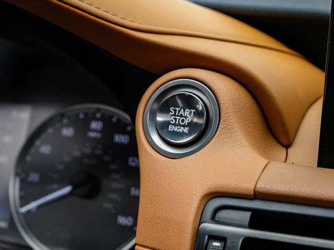 Used 2024 Lexus IS 300 300 w/ Comfort Package image 25