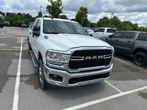 Used 2024 RAM 2500 Big Horn AWD/4WD image 15
