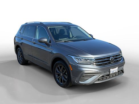Used 2022 Volkswagen Tiguan SE image 7