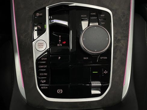 Certified 2025 BMW X7 xDrive40i w/ Premium Package image 32