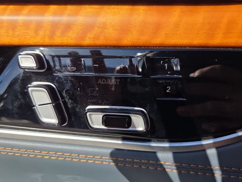 Used 2022 Jeep Grand Wagoneer Series II w/ Convenience Group III AWD/4WD image 26